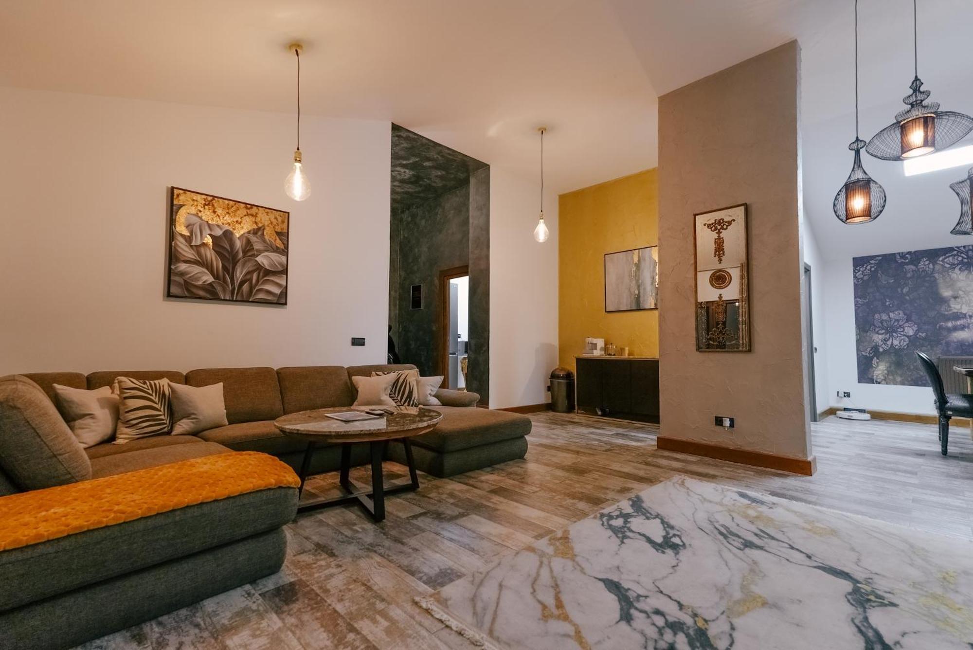 Madison Lake Villa Балотешти Экстерьер фото